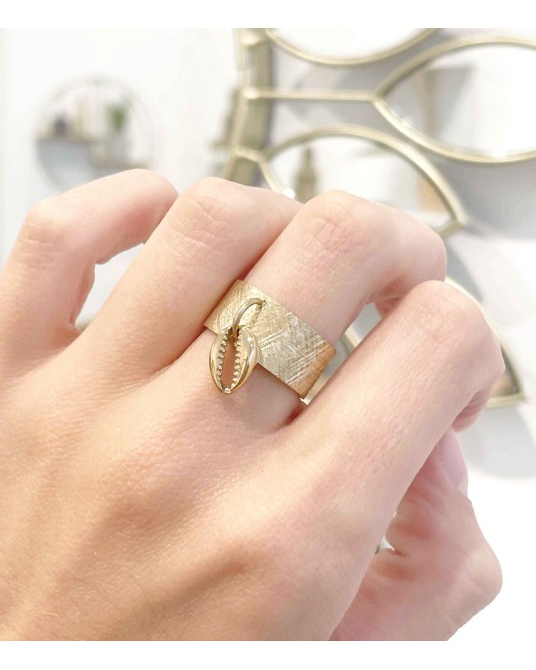 Bague breloque coquillage cauri en acier chirurgical 316L doré à l'or fin 18K - Paloma bijoux - bijoux tendance été 2022