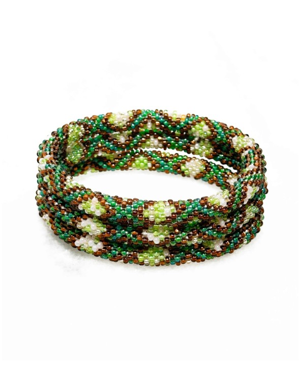 Bracelet népalais - vert foncé - vert clair  - marron - coloré - perles - tissé à la main - hiver - blanc