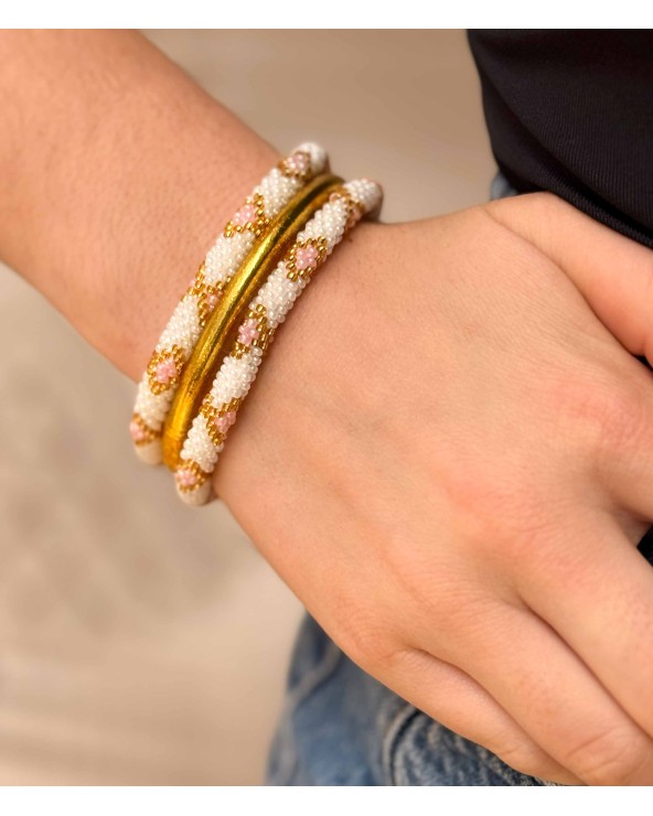Bracelet népalais - blanc - coloré  - rose - doré - perles - tissé à la main - été - losanges