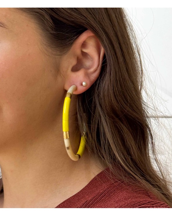 Boucles d'oreilles - créoles - corne corne naturelle - jaune - feuilles d'or